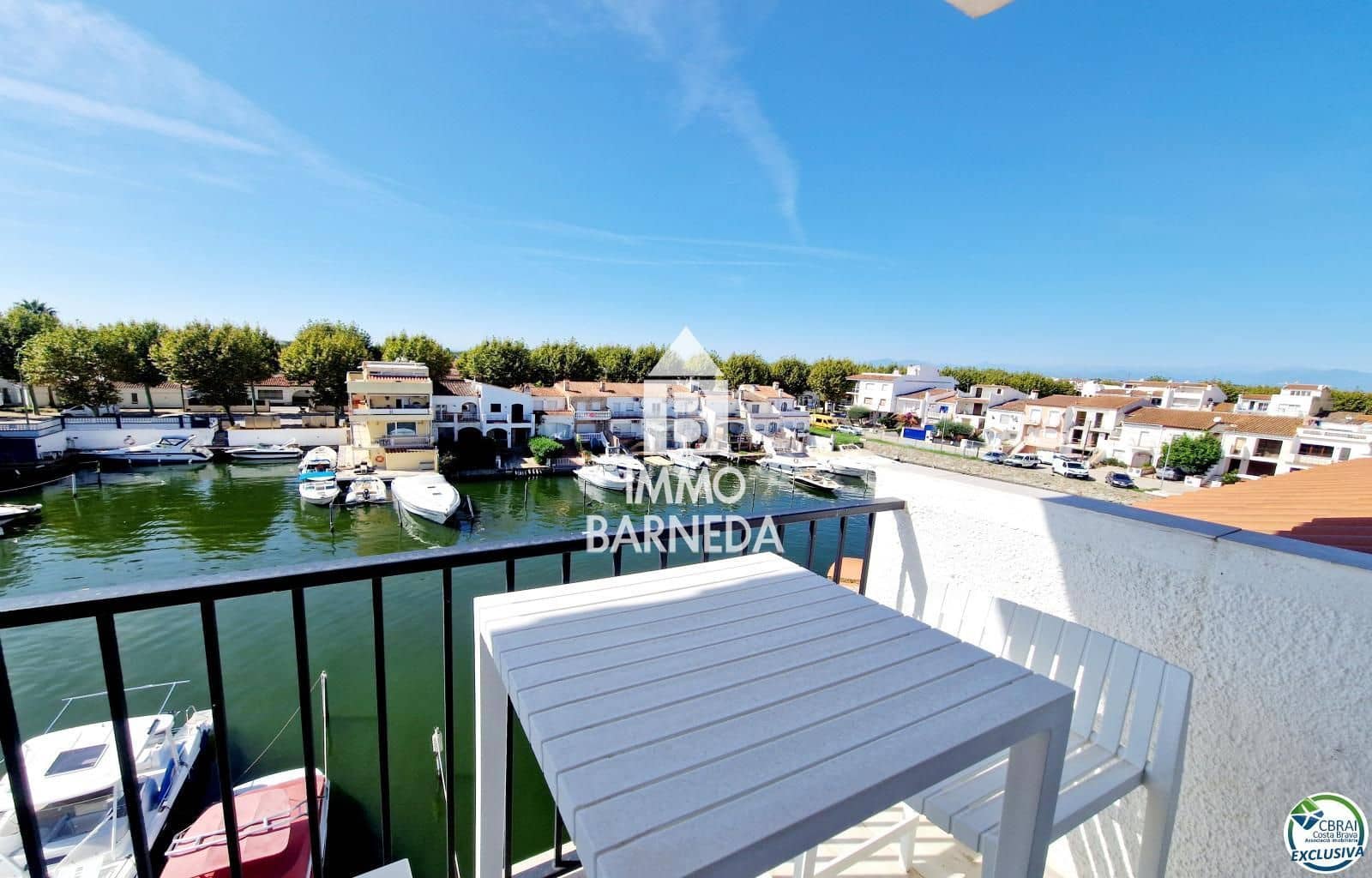 2 soverom Leilighet til salgs i Empuriabrava med garasje - € 299 000 (Ref: 9215460)