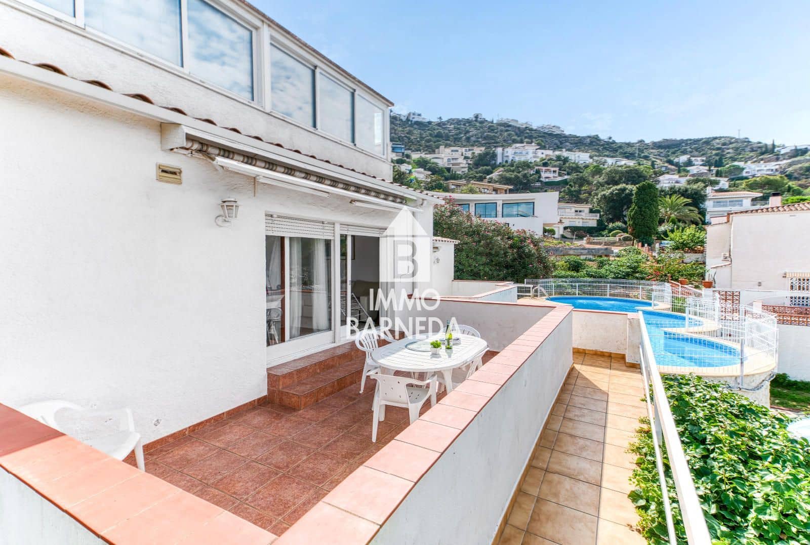 1 soverom Leilighet til salgs i Roses med svømmebasseng garasje - € 185 000 (Ref: 9218962)