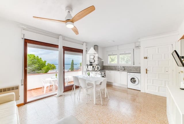 1 chambre Appartement à vendre à Roses avec piscine garage - 185 000 € (Ref: 9218962)