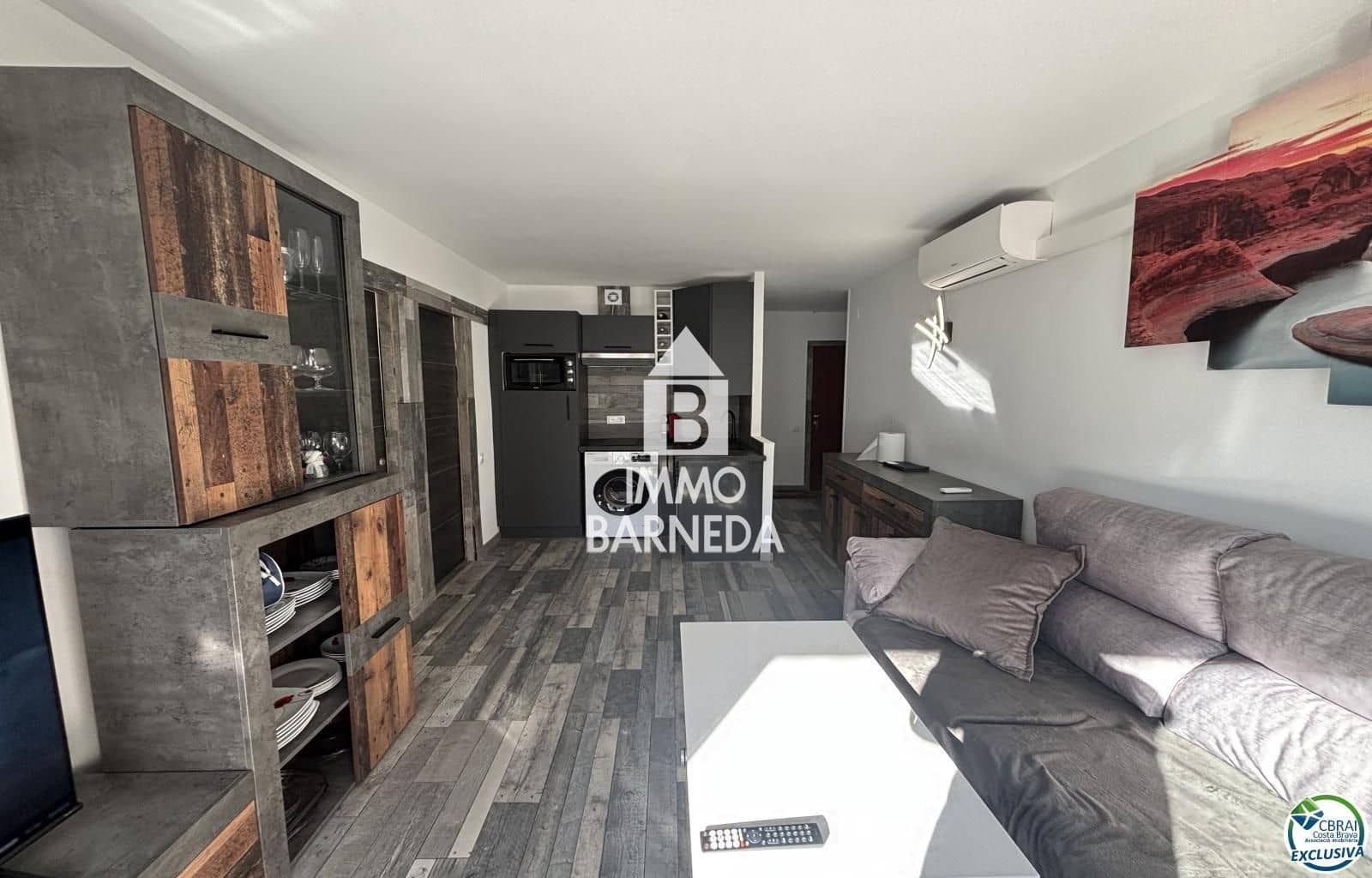 2 bedroom Flat for sale in Roses - € 169,000 (Ref: 9247941)