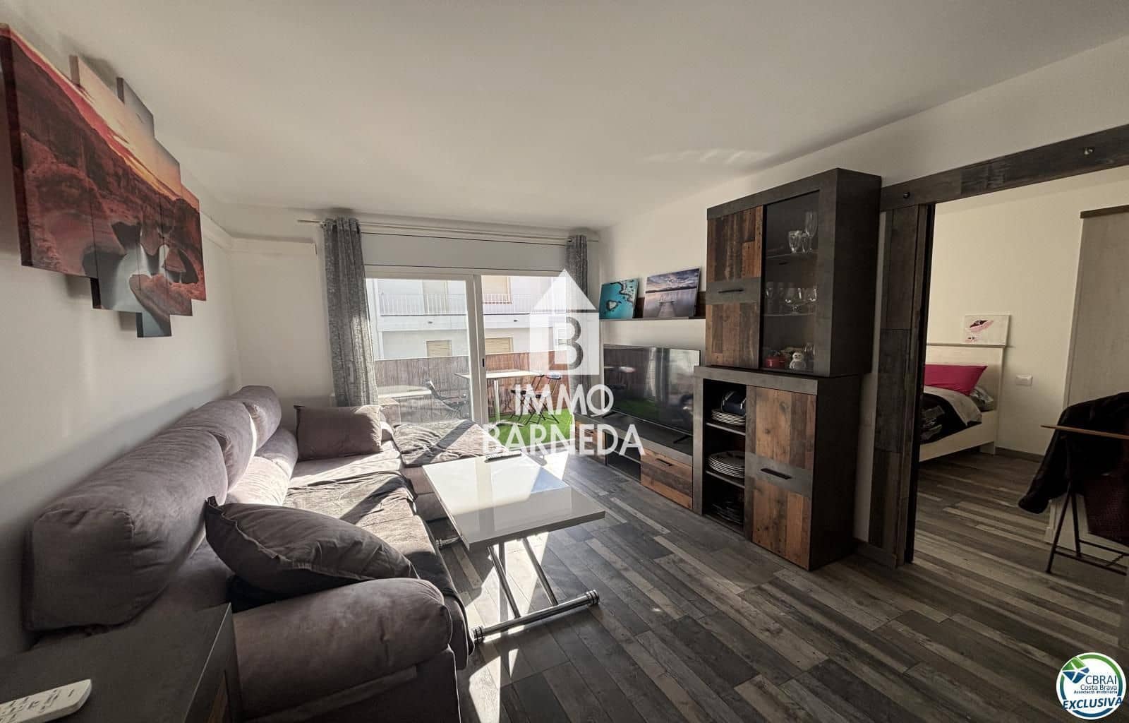 2 bedroom Flat for sale in Roses - € 169,000 (Ref: 9247941)