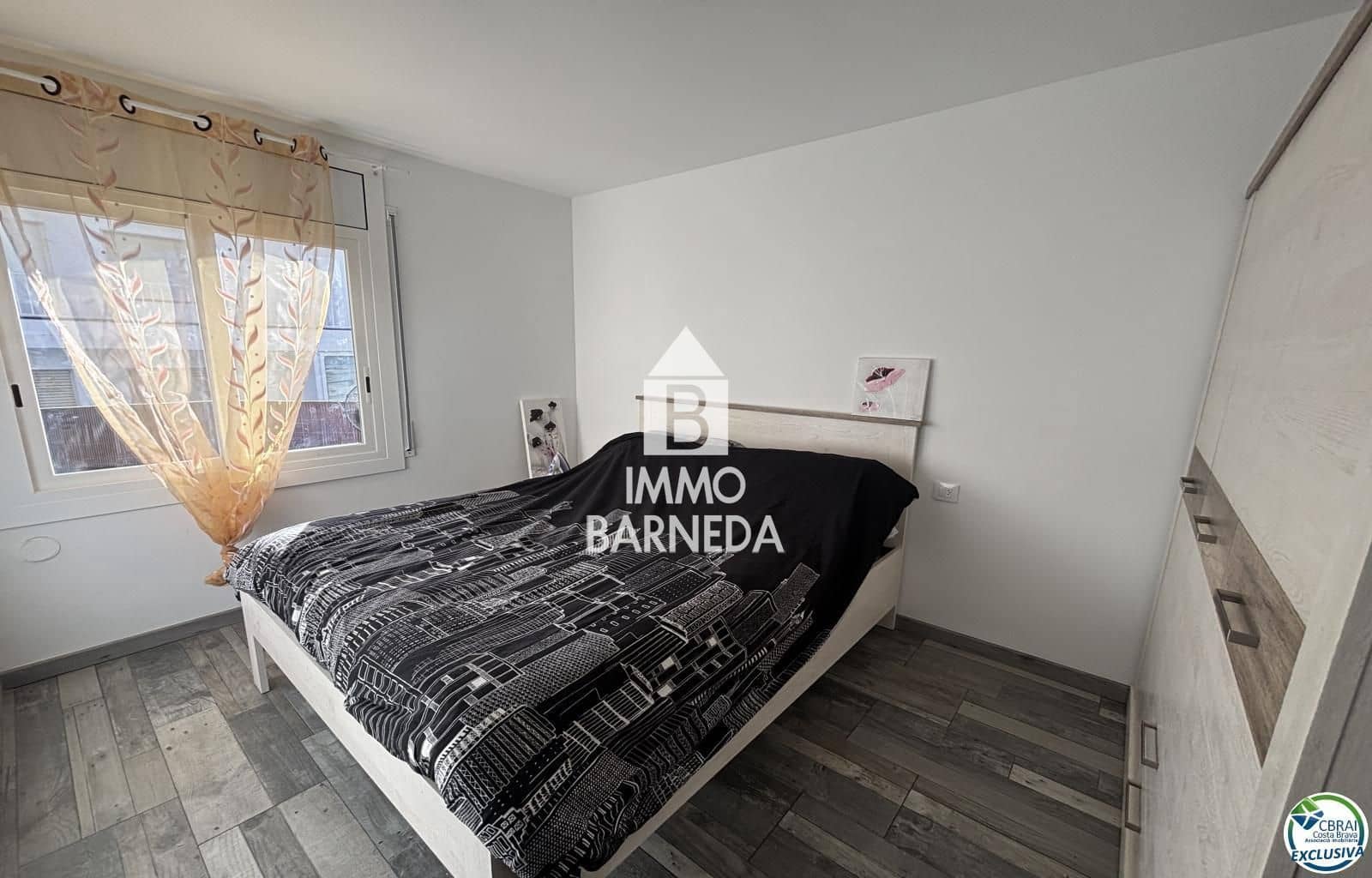 2 bedroom Flat for sale in Roses - € 169,000 (Ref: 9247941)