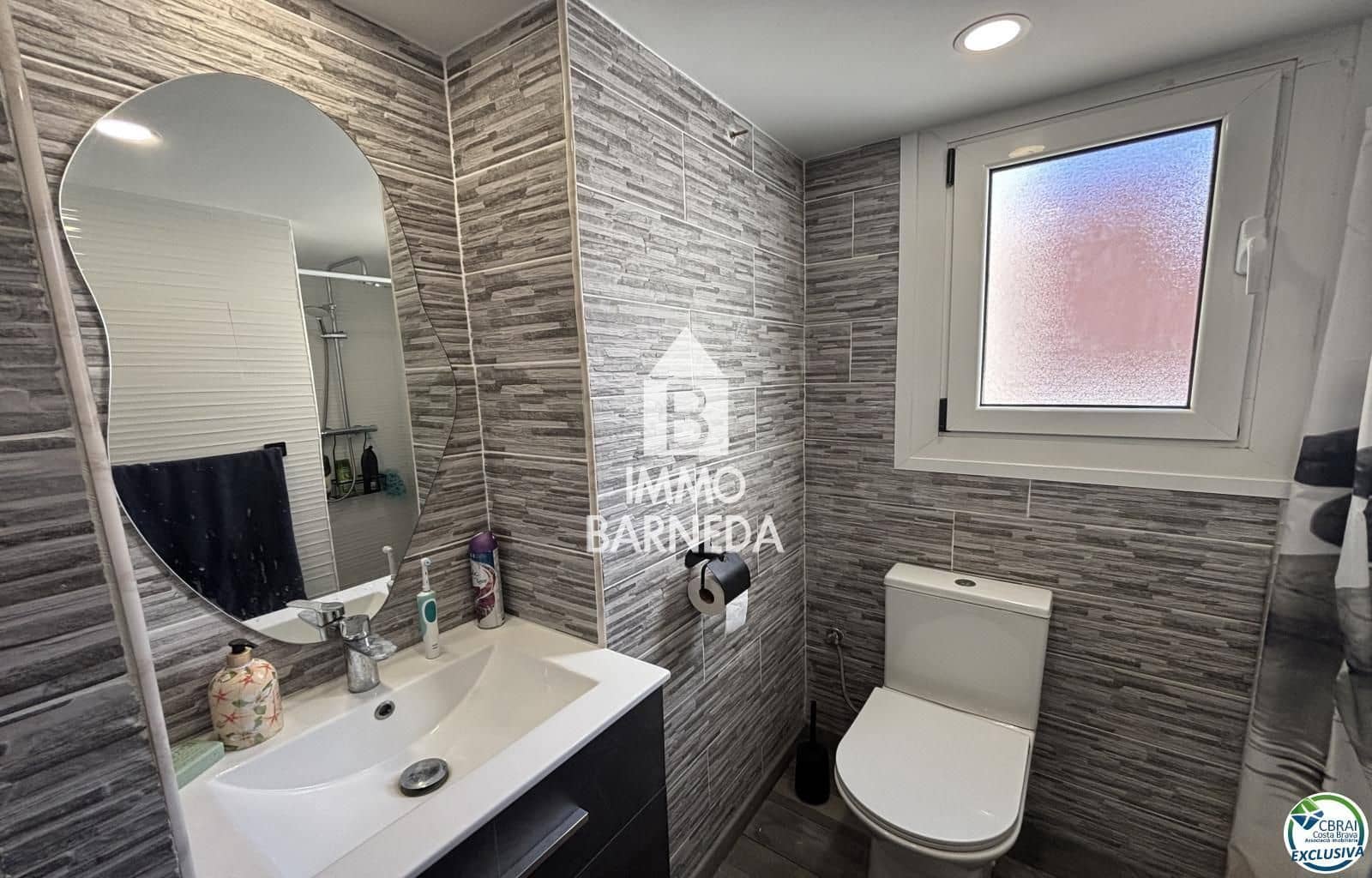 2 bedroom Flat for sale in Roses - € 169,000 (Ref: 9247941)