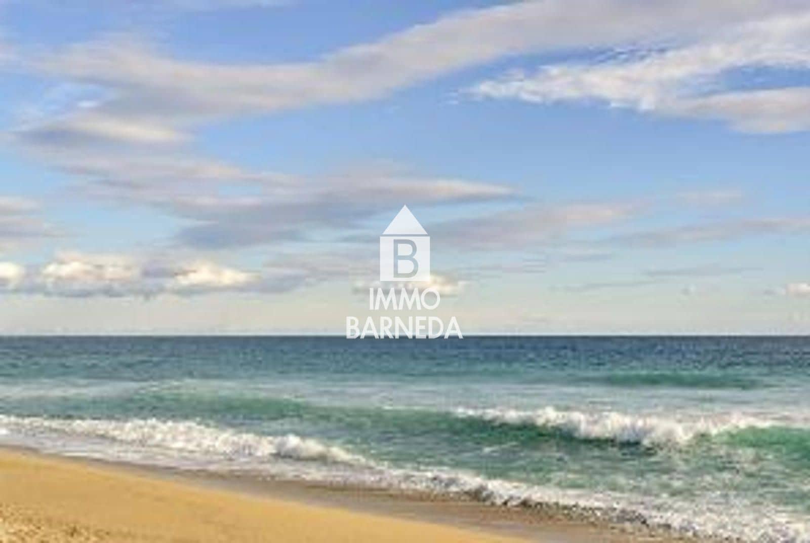 Flat for sale in Empuriabrava - € 99,500 (Ref: 9255805)