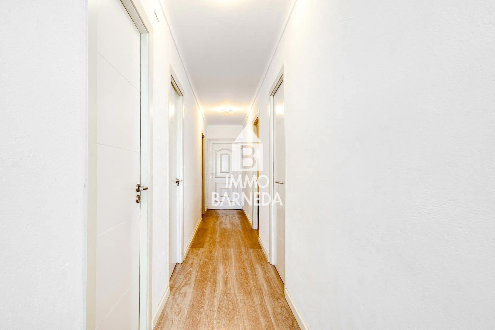 2 bedroom Flat for sale in Roses with garage - € 239,000 (Ref: 9265060)