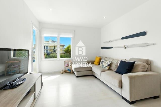 2 makuuhuone Asunto myytävänä paikassa Empuriabrava, Castelló d'Empúries mukana uima-altaan - 225 000 € (Ref: 9265061)