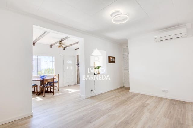 4 sovrum Villa till salu i Roses med garage - 375 000 € (Ref: 9283531)