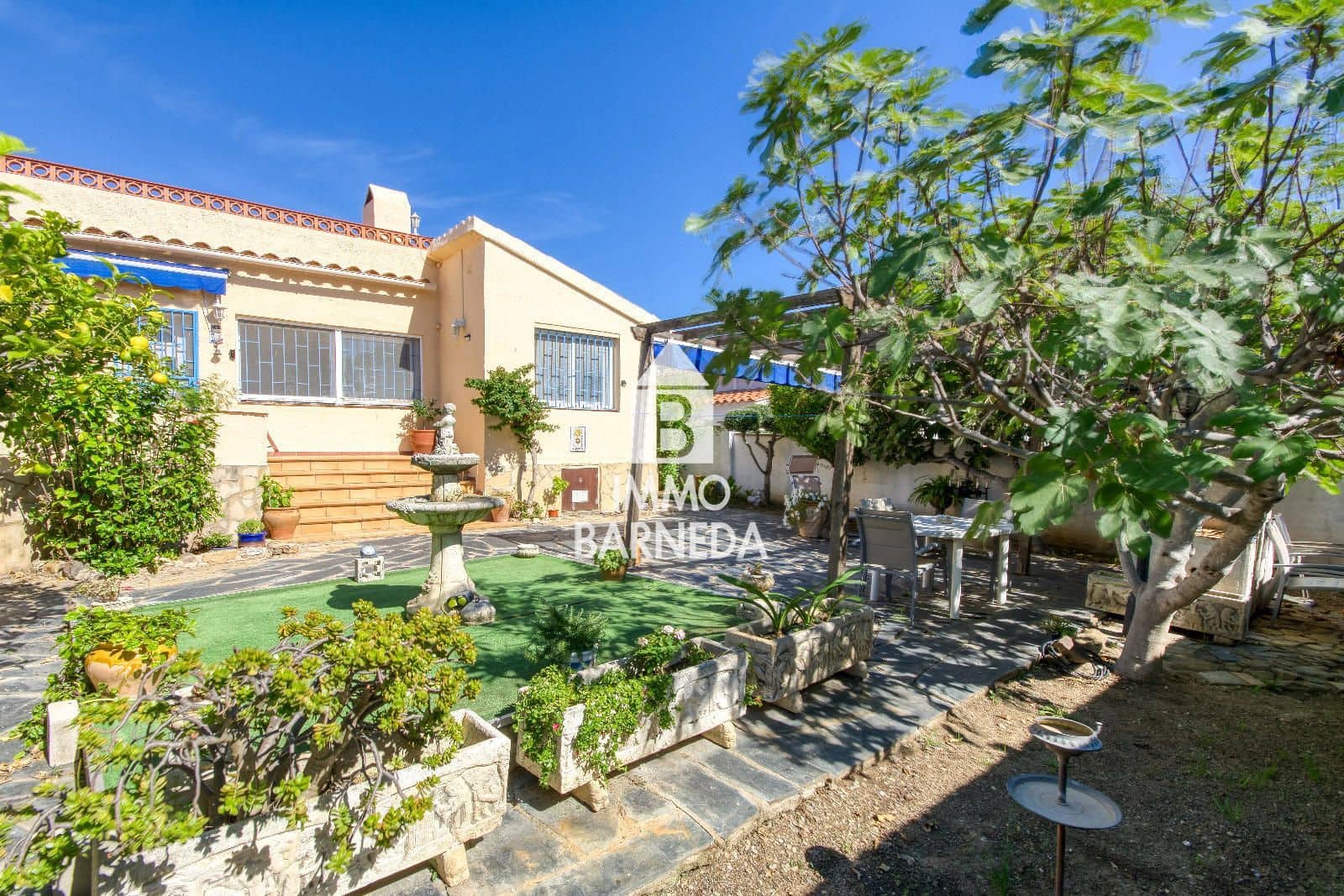 4 sovrum Villa till salu i Roses med garage - 375 000 € (Ref: 9283531)