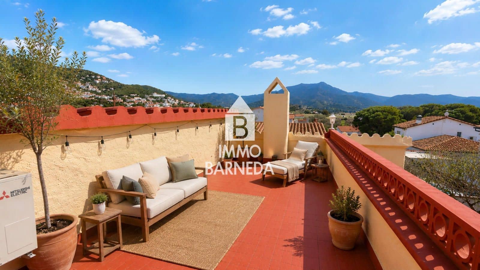 4 bedroom Villa for sale in Roses with garage - € 365,000 (Ref: 9283531)