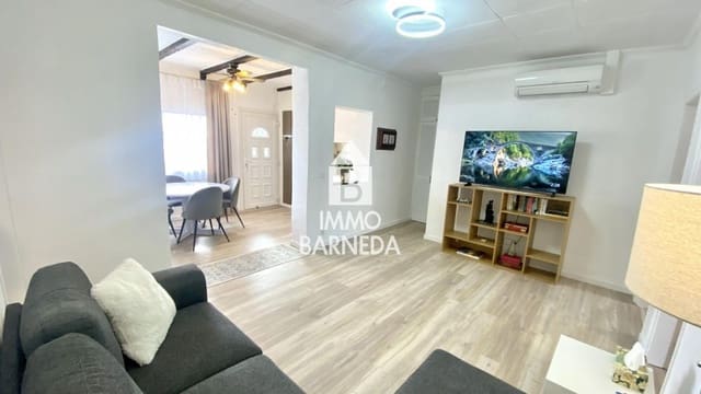 4 sovrum Villa till salu i Roses med garage - 365 000 € (Ref: 9283531)