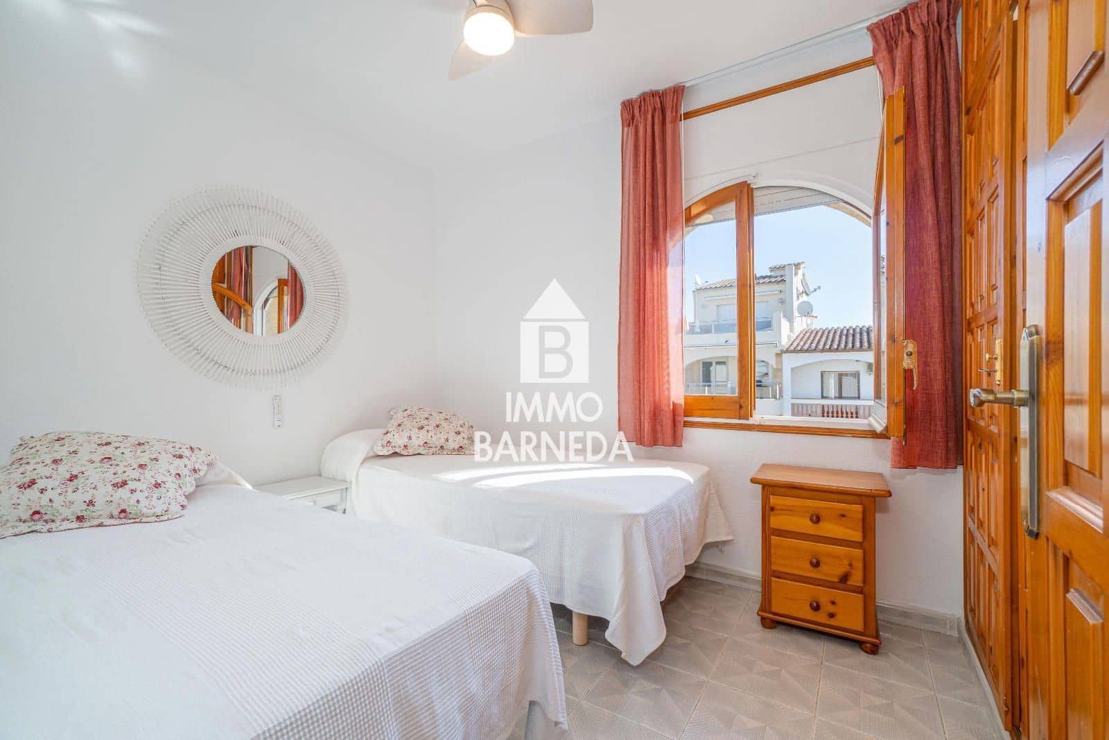 2 sovrum Lägenhet till salu i Empuriabrava med garage - 270 000 € (Ref: 9285762)