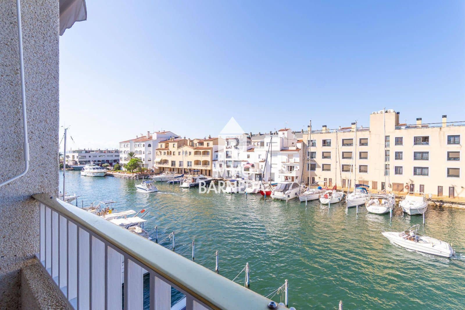 2 sovrum Lägenhet till salu i Empuriabrava med garage - 270 000 € (Ref: 9285762)