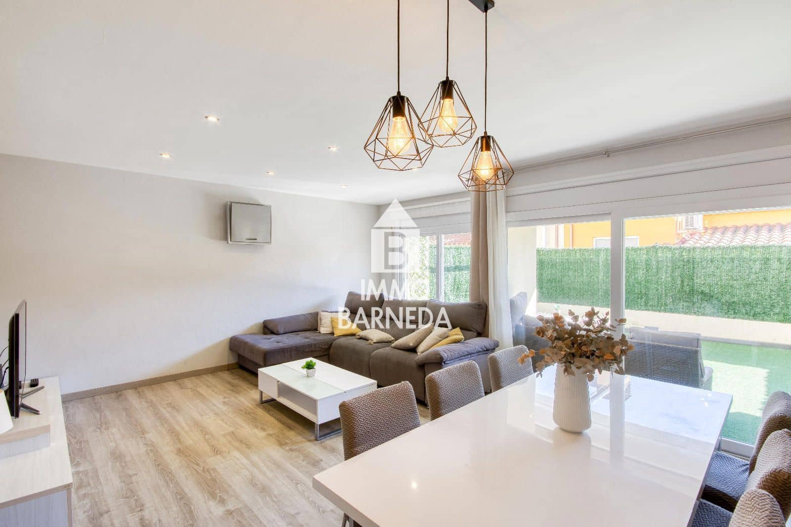 4 bedroom Townhouse for sale in Palau-saverdera with garage - € 370,000 (Ref: 9293996)