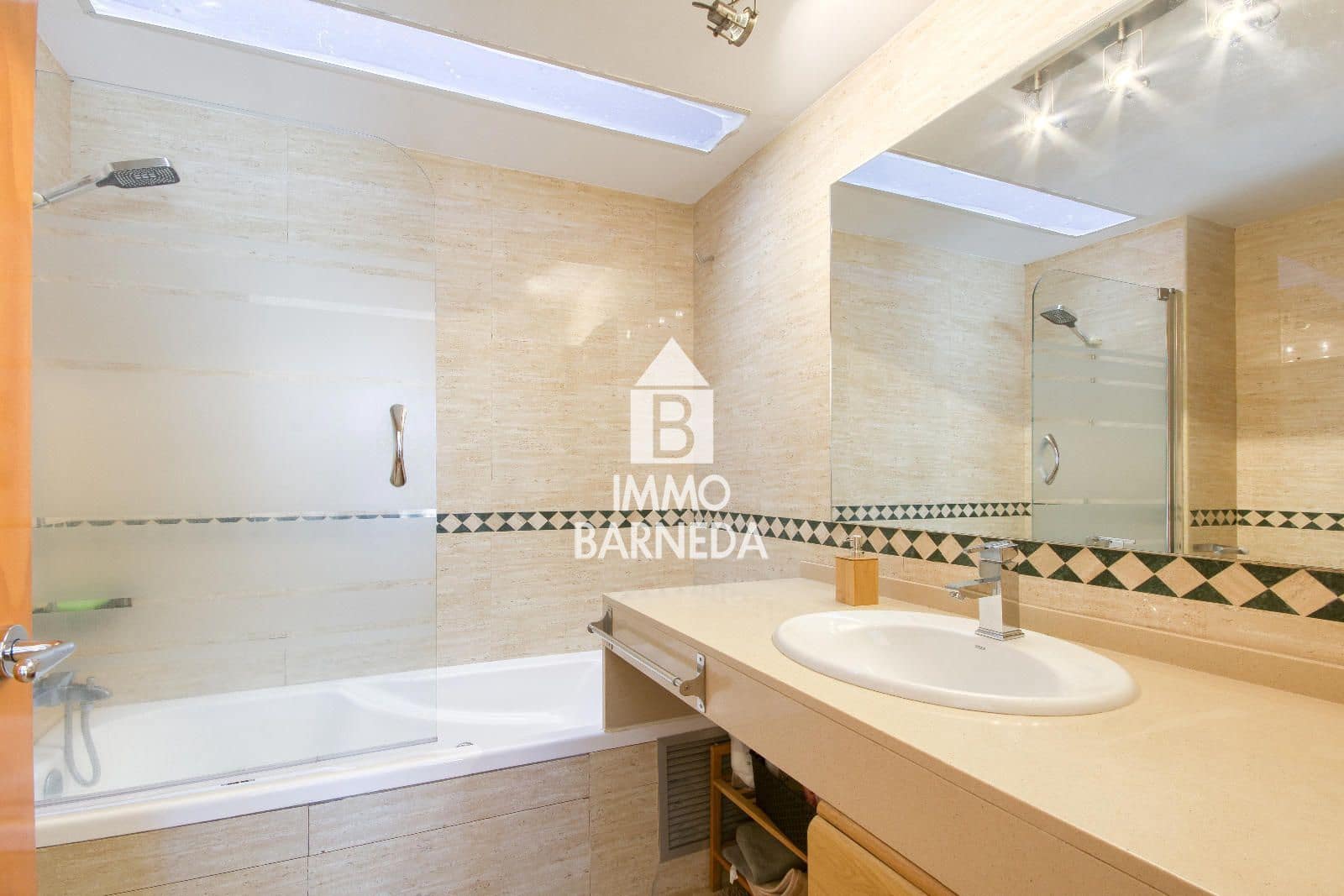 4 bedroom Townhouse for sale in Palau-saverdera with garage - € 370,000 (Ref: 9293996)