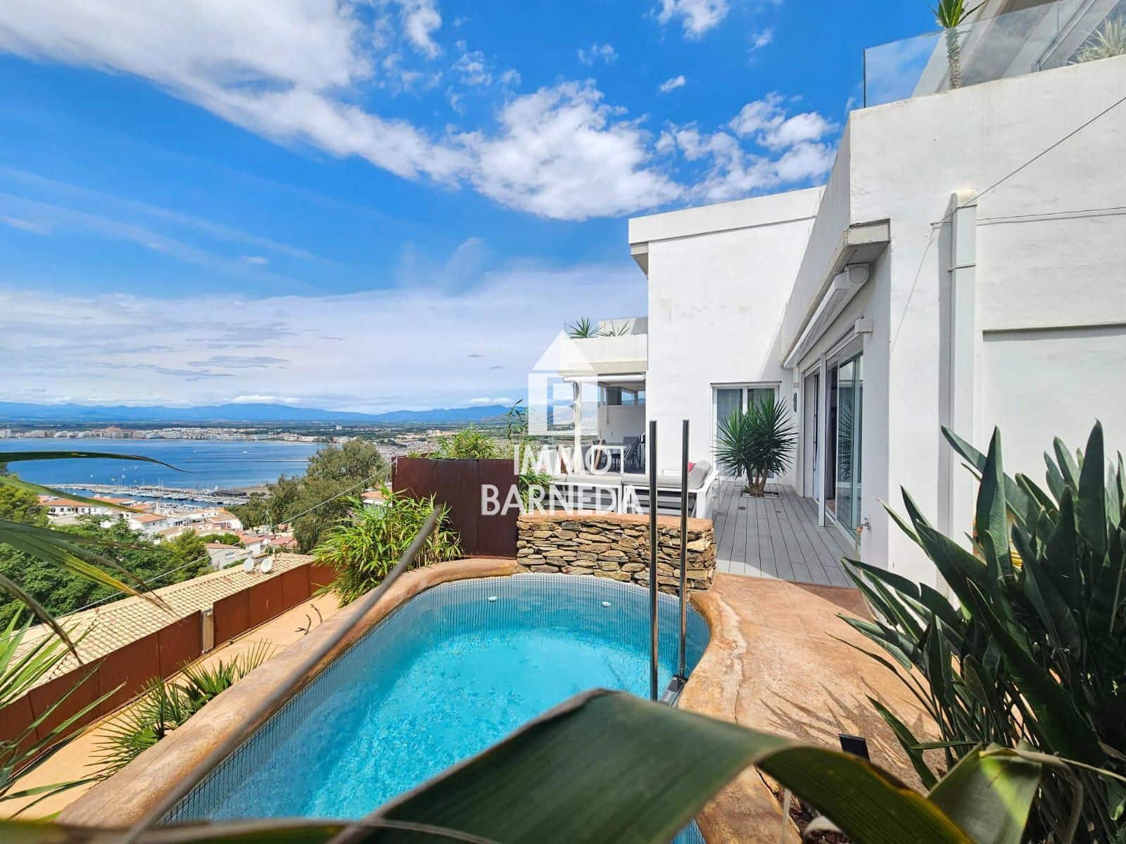 3 makuuhuone Huvila myytävänä paikassa Roses mukana uima-altaan 
autotalli - 850 000 € (Ref: 9311562)