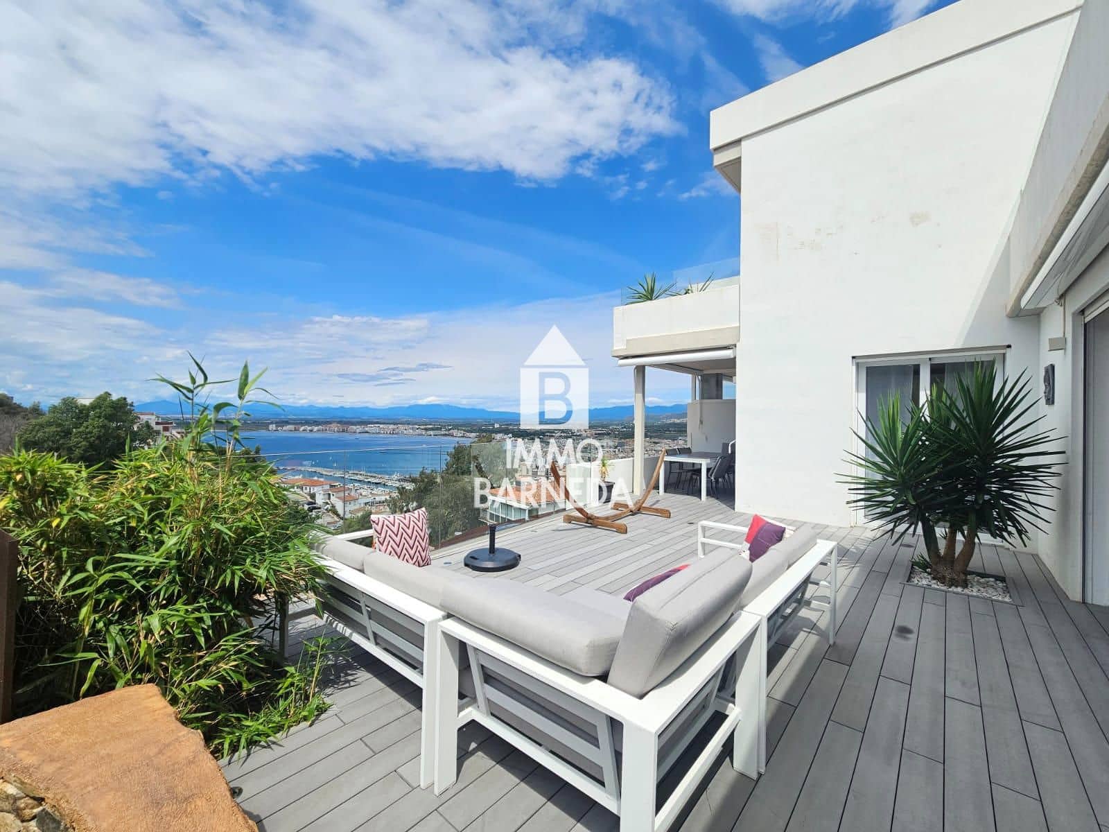 3 makuuhuone Huvila myytävänä paikassa Roses mukana uima-altaan 
autotalli - 850 000 € (Ref: 9311562)