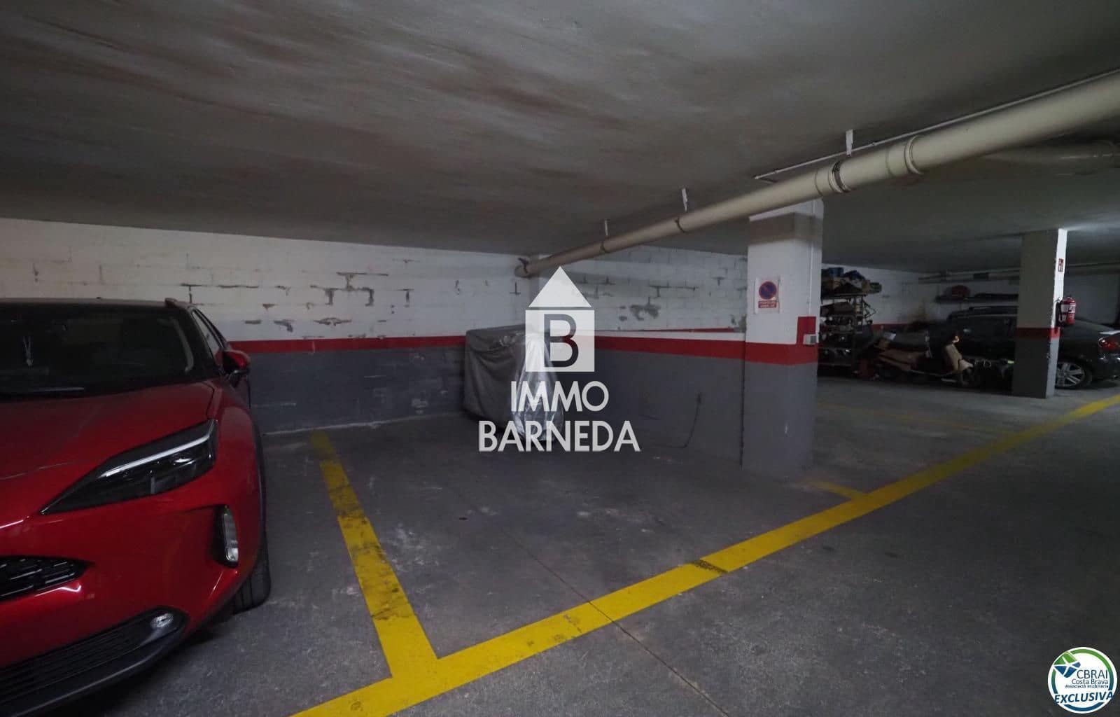 Garage for sale in Roses - € 27,000 (Ref: 9313911)