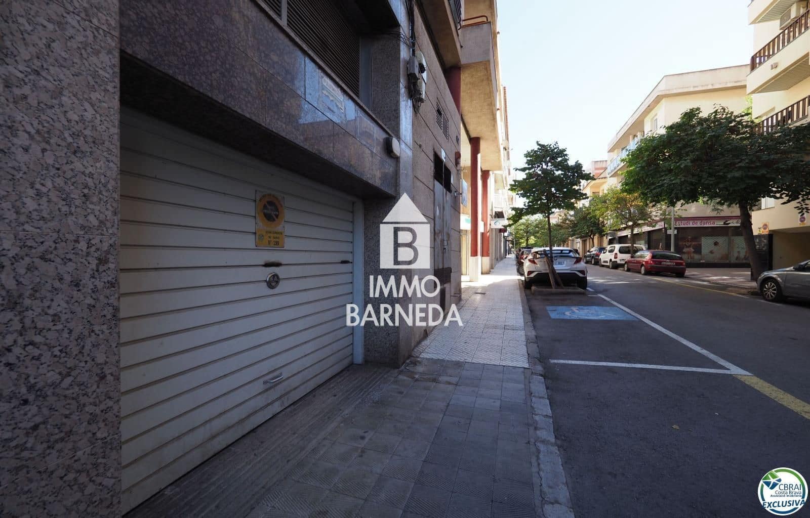 Garage for sale in Roses - € 27,000 (Ref: 9313911)