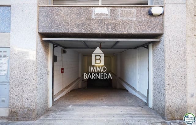 Garage for sale in Roses - € 27,000 (Ref: 9313911)