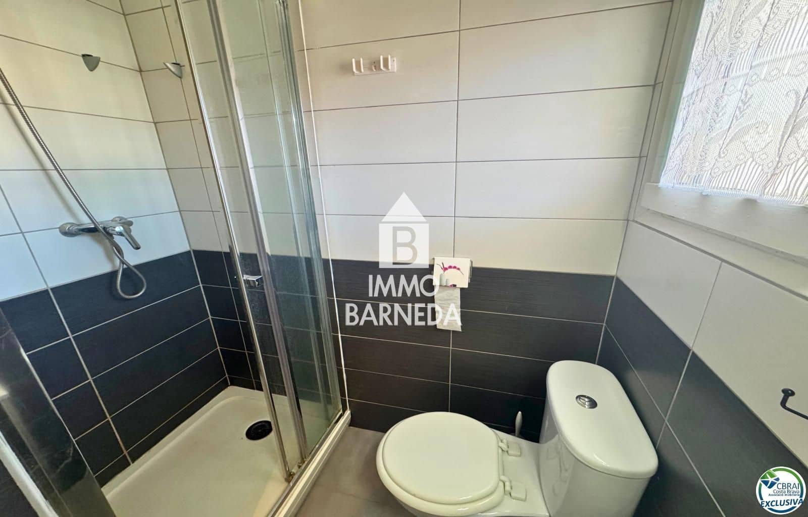 Flat for sale in Roses - € 113,000 (Ref: 9318128)