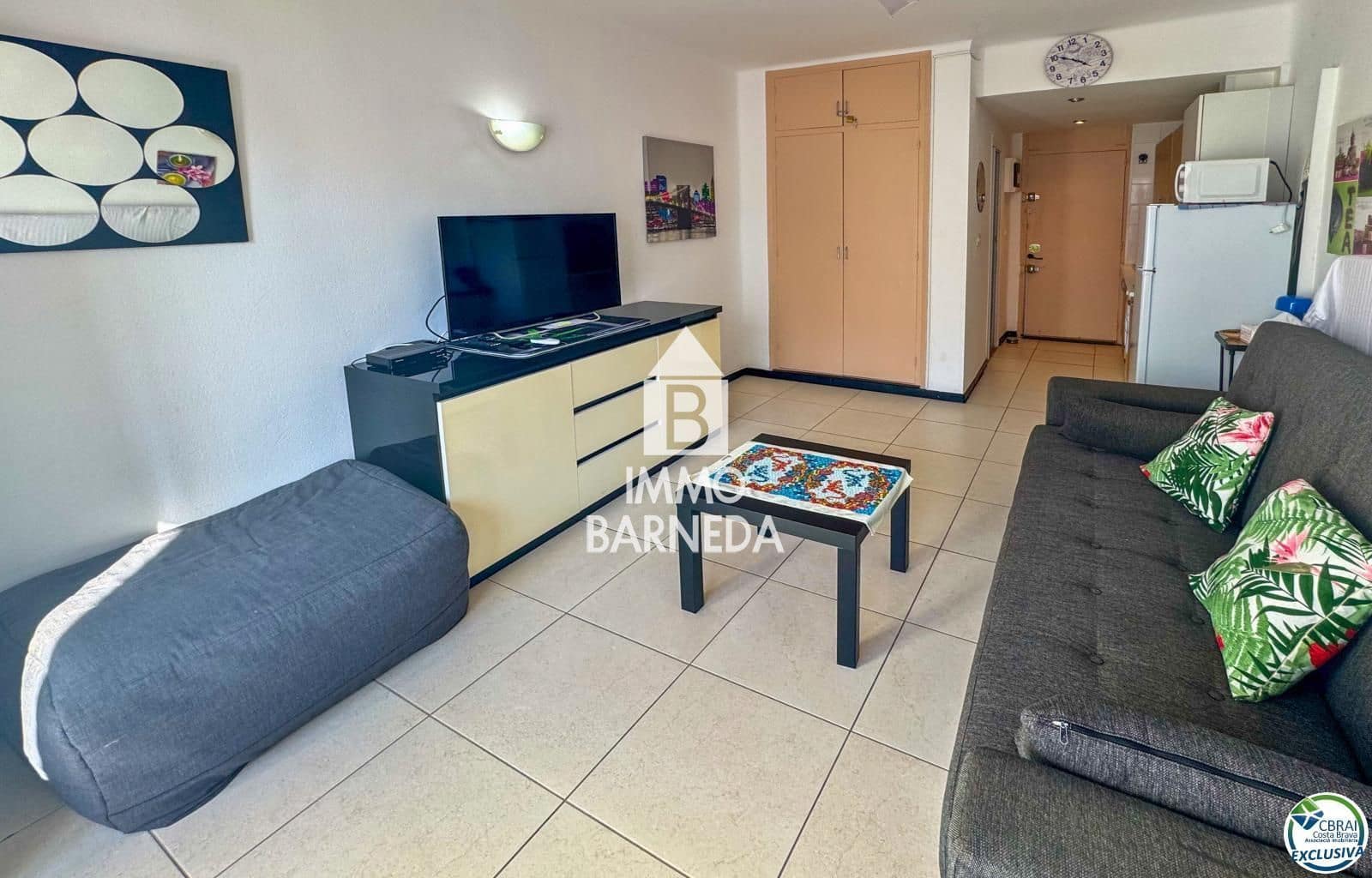 Flat for sale in Roses - € 113,000 (Ref: 9318128)