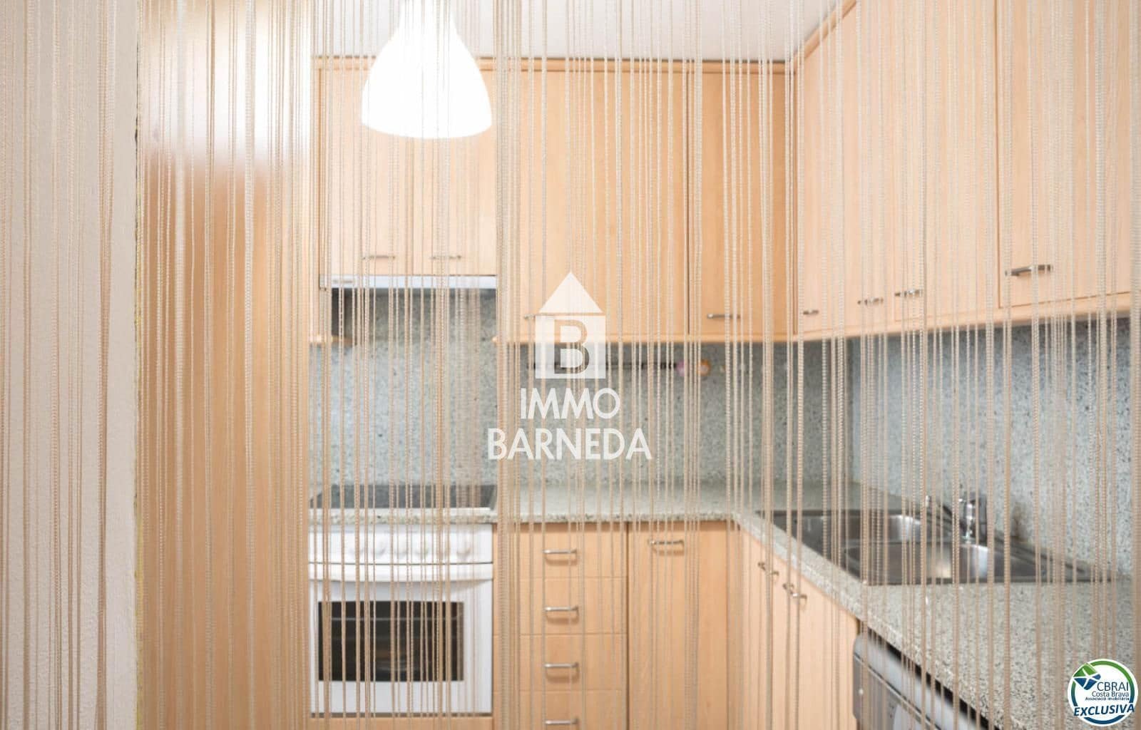 3 makuuhuone Asunto myytävänä paikassa Roses mukana 
autotalli - 257 000 € (Ref: 9328620)