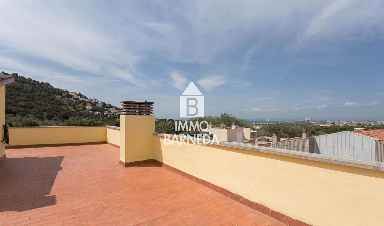 3 makuuhuone Asunto myytävänä paikassa Roses mukana 
autotalli - 257 000 € (Ref: 9328620)