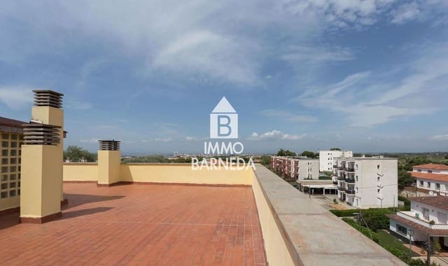 3 makuuhuone Asunto myytävänä paikassa Roses mukana 
autotalli - 257 000 € (Ref: 9328620)