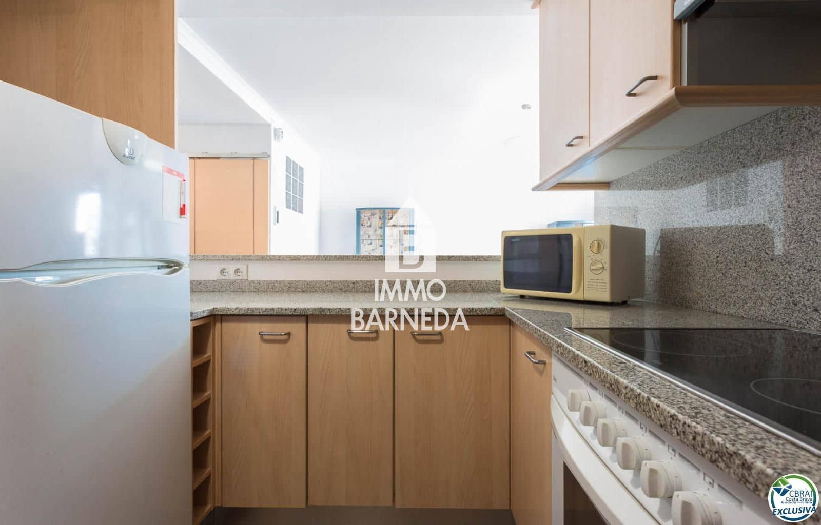 3 makuuhuone Asunto myytävänä paikassa Roses mukana 
autotalli - 257 000 € (Ref: 9328620)