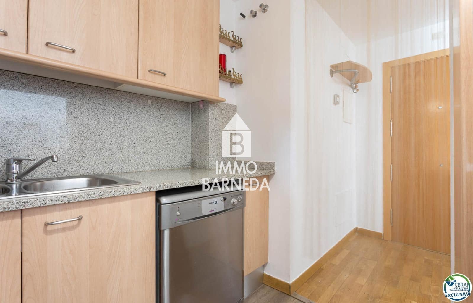 3 makuuhuone Asunto myytävänä paikassa Roses mukana 
autotalli - 257 000 € (Ref: 9328620)