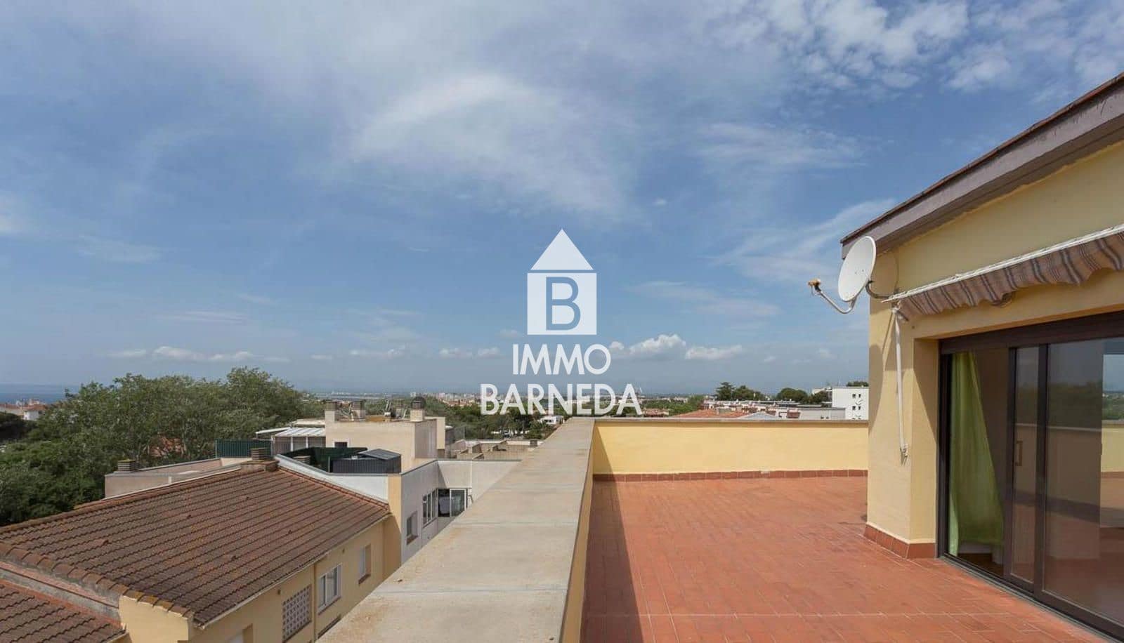 3 makuuhuone Asunto myytävänä paikassa Roses mukana 
autotalli - 257 000 € (Ref: 9328620)