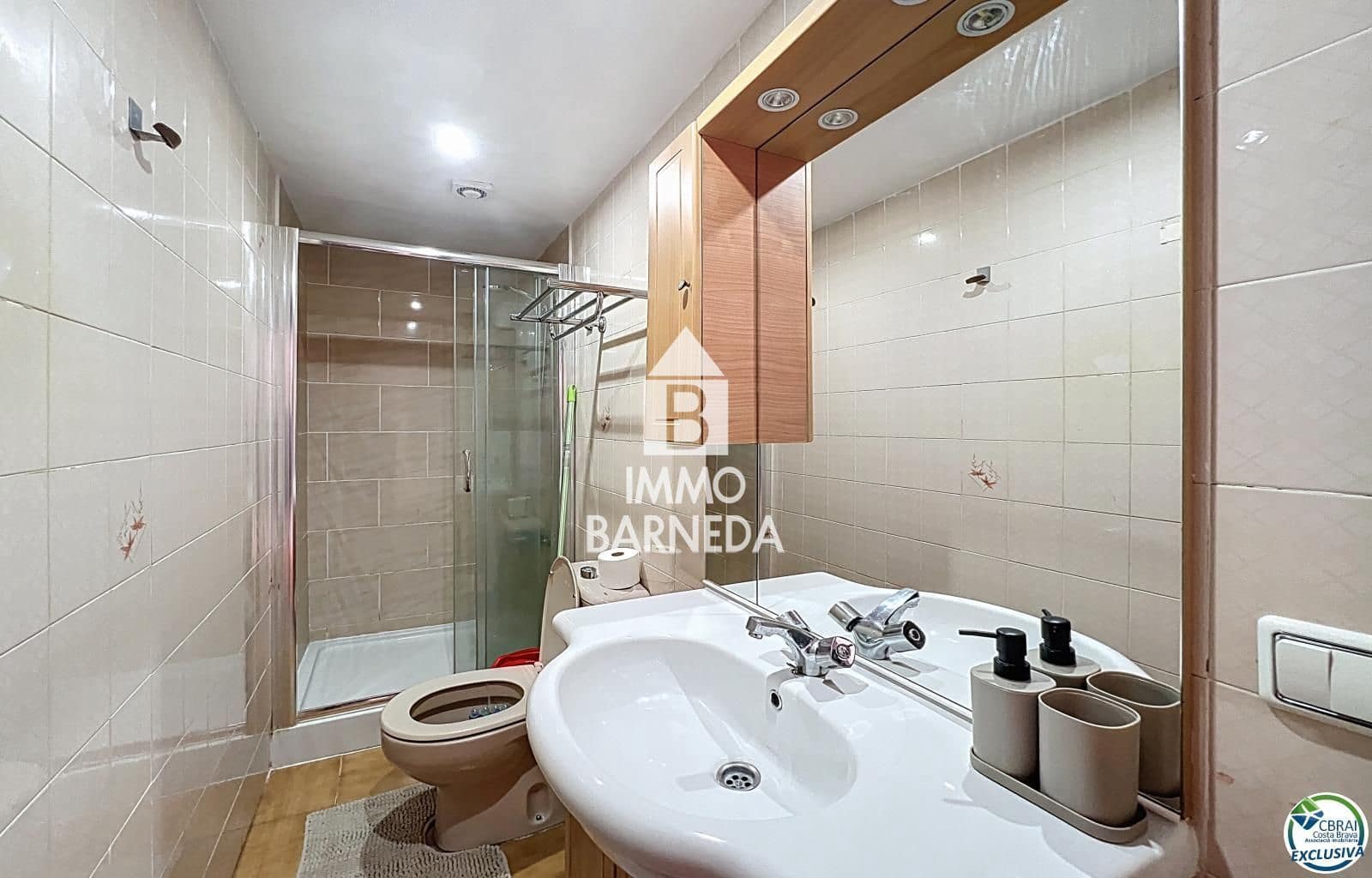 1 bedroom Flat for sale in Roses with pool garage - € 144,000 (Ref: 9331036)