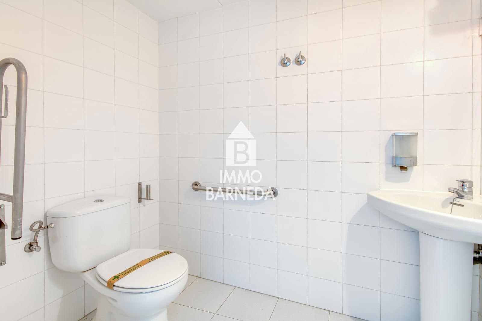 Erhverv til salg i Roses - € 170.000 (Ref: 9335486)