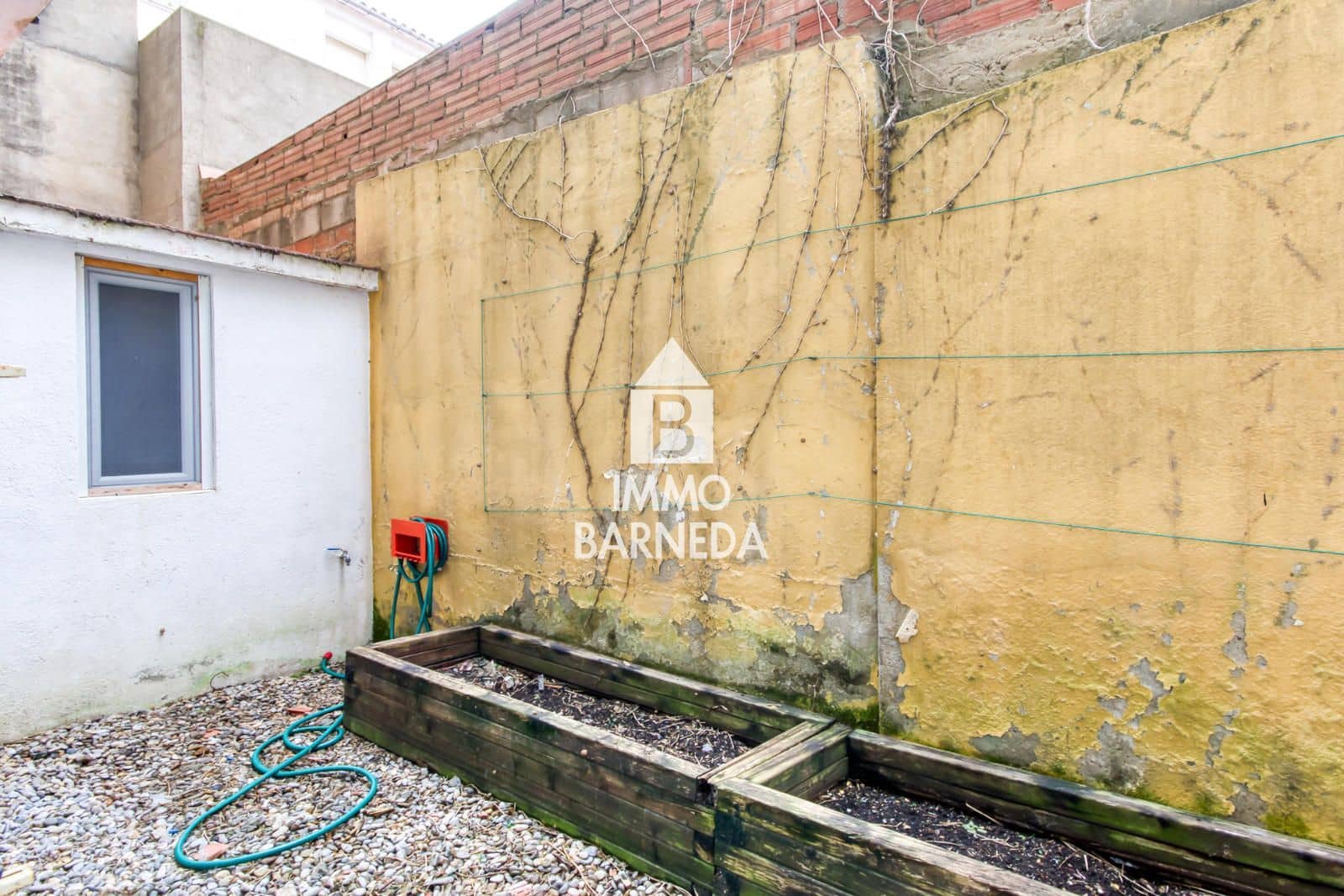 Erhverv til salg i Roses - € 170.000 (Ref: 9335486)