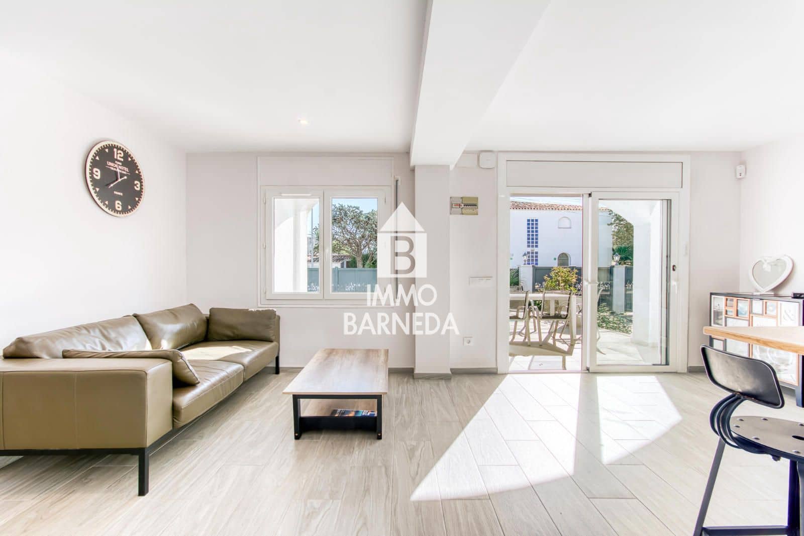 2 soveværelse Villa til salg i Empuriabrava med swimmingpool garage - € 485.000 (Ref: 9346595)