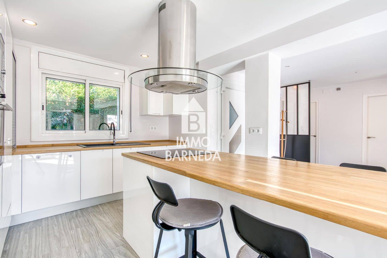 2 soveværelse Villa til salg i Empuriabrava med swimmingpool garage - € 485.000 (Ref: 9346595)