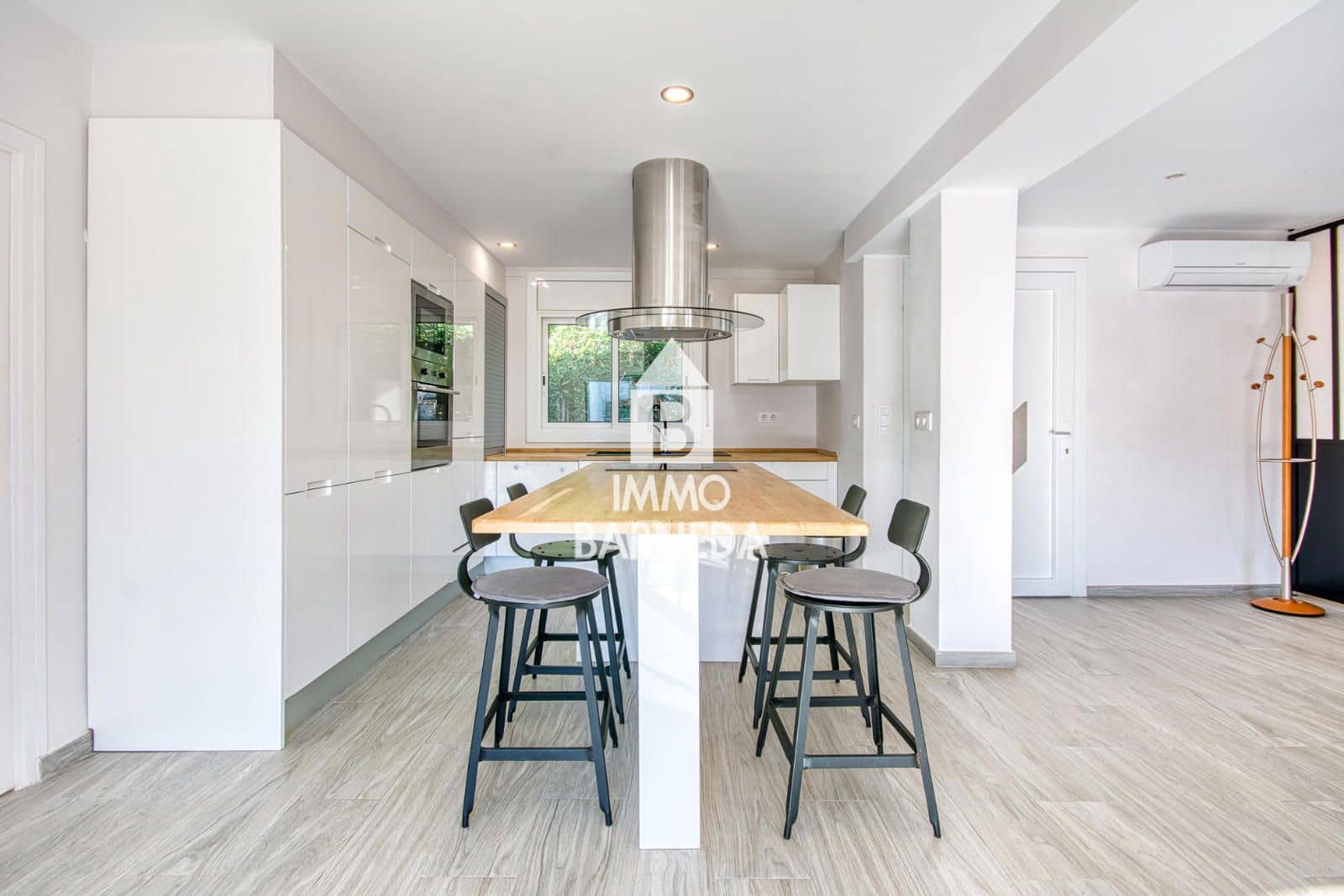 2 soveværelse Villa til salg i Empuriabrava med swimmingpool garage - € 485.000 (Ref: 9346595)