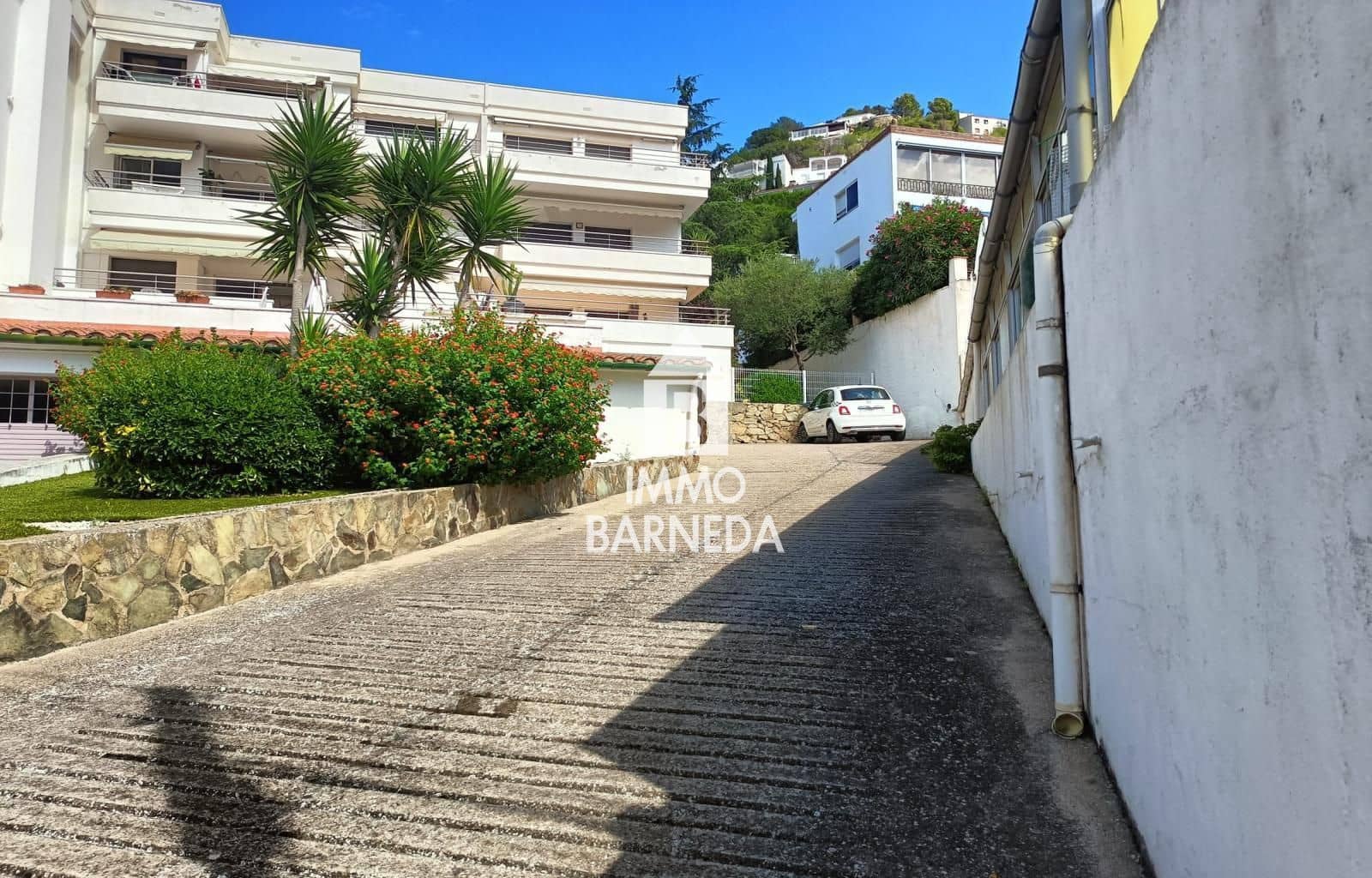 Garage for sale in Roses - € 49,000 (Ref: 9347851)