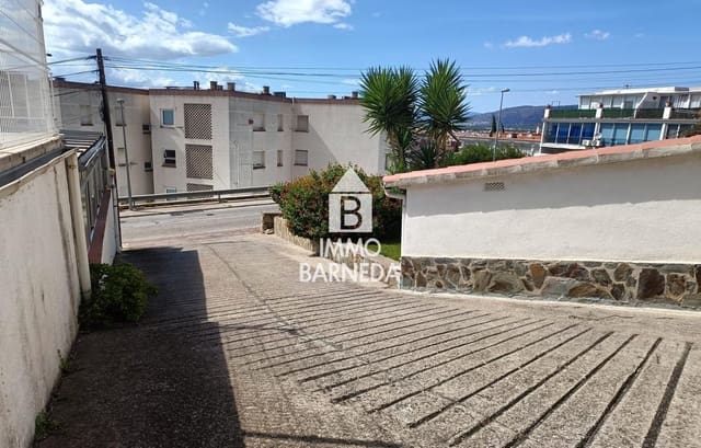 Garage for sale in Roses - € 49,000 (Ref: 9347851)