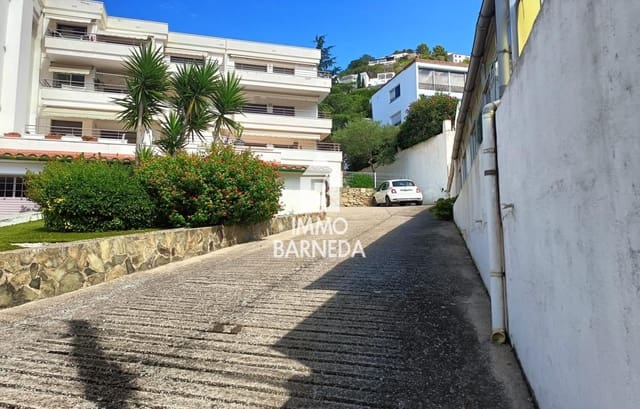 Garage for sale in Roses - € 49,000 (Ref: 9347851)