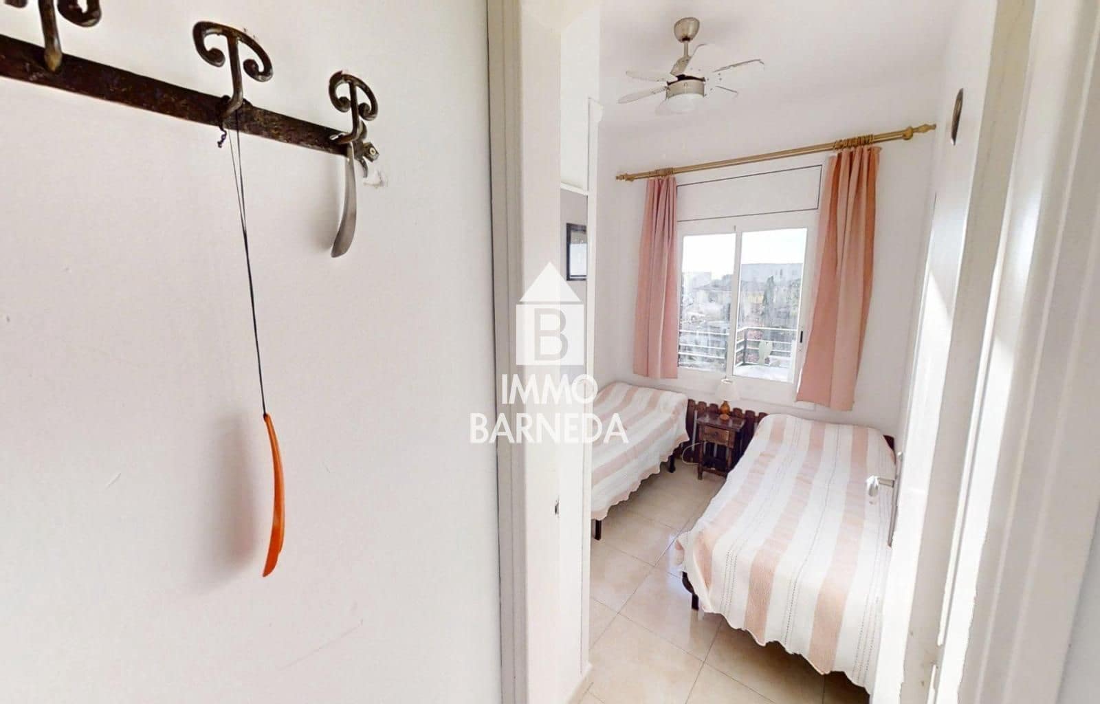 2 soverom Leilighet til salgs i Roses med svømmebasseng garasje - € 198 000 (Ref: 9347852)