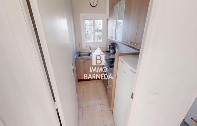 2 soveværelse Lejlighed til salg i Roses med swimmingpool garage - € 198.000 (Ref: 9347852)