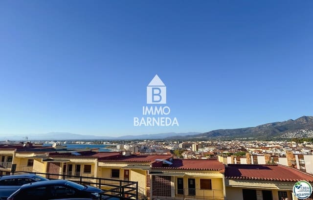 1 bedroom Flat for sale in Roses - € 140,000 (Ref: 9375566)