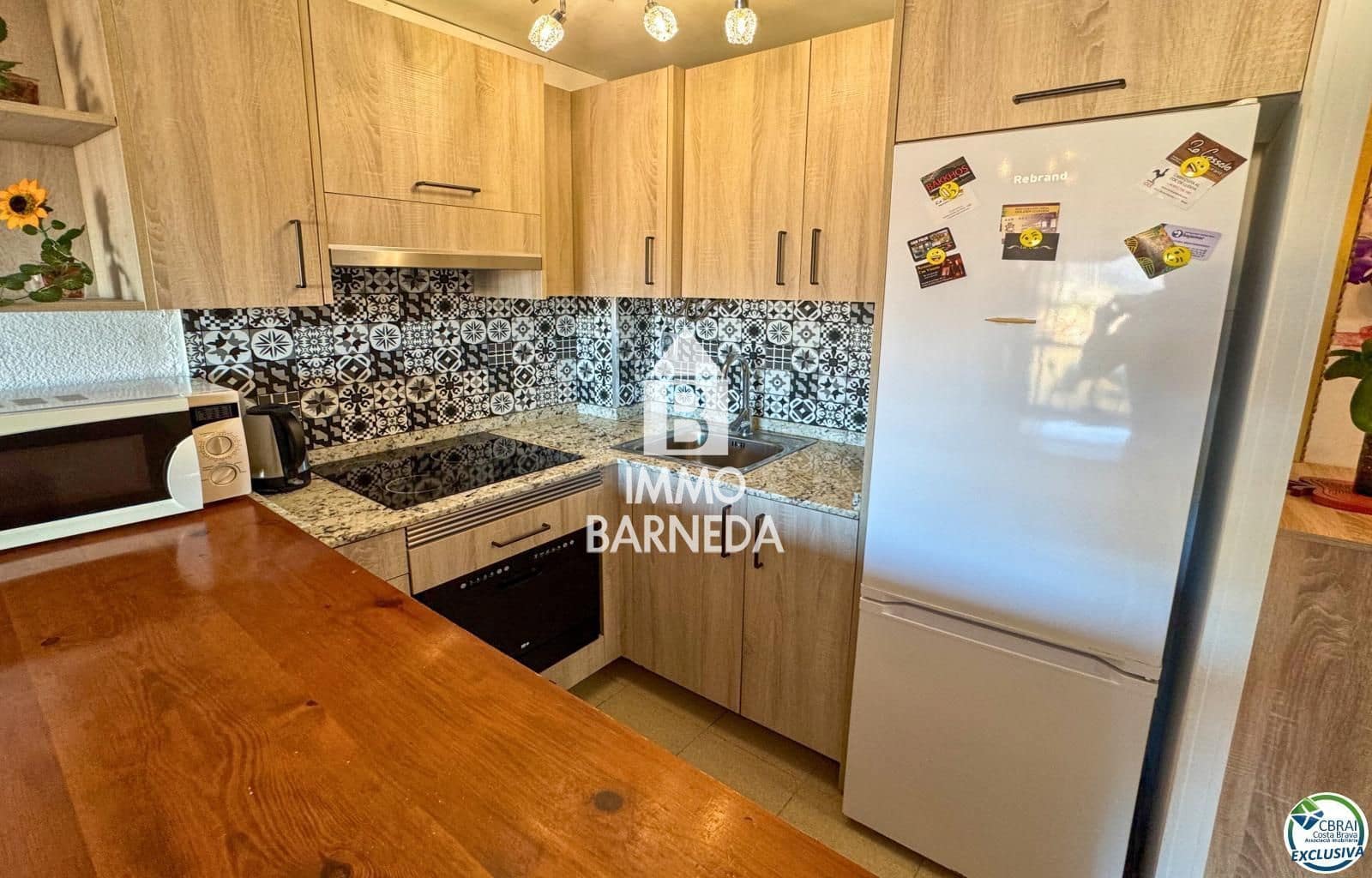 1 bedroom Flat for sale in Roses - € 140,000 (Ref: 9375566)