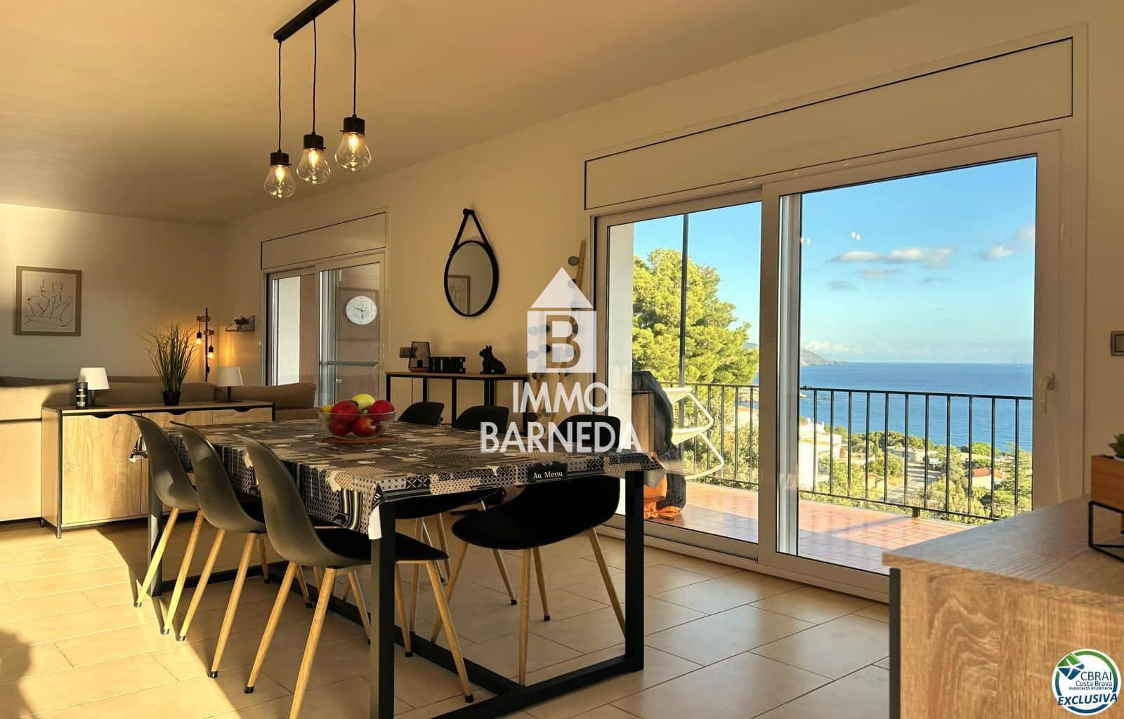 3 makuuhuone Asunto myytävänä paikassa Llanca mukana 
autotalli - 320 000 € (Ref: 9379459)