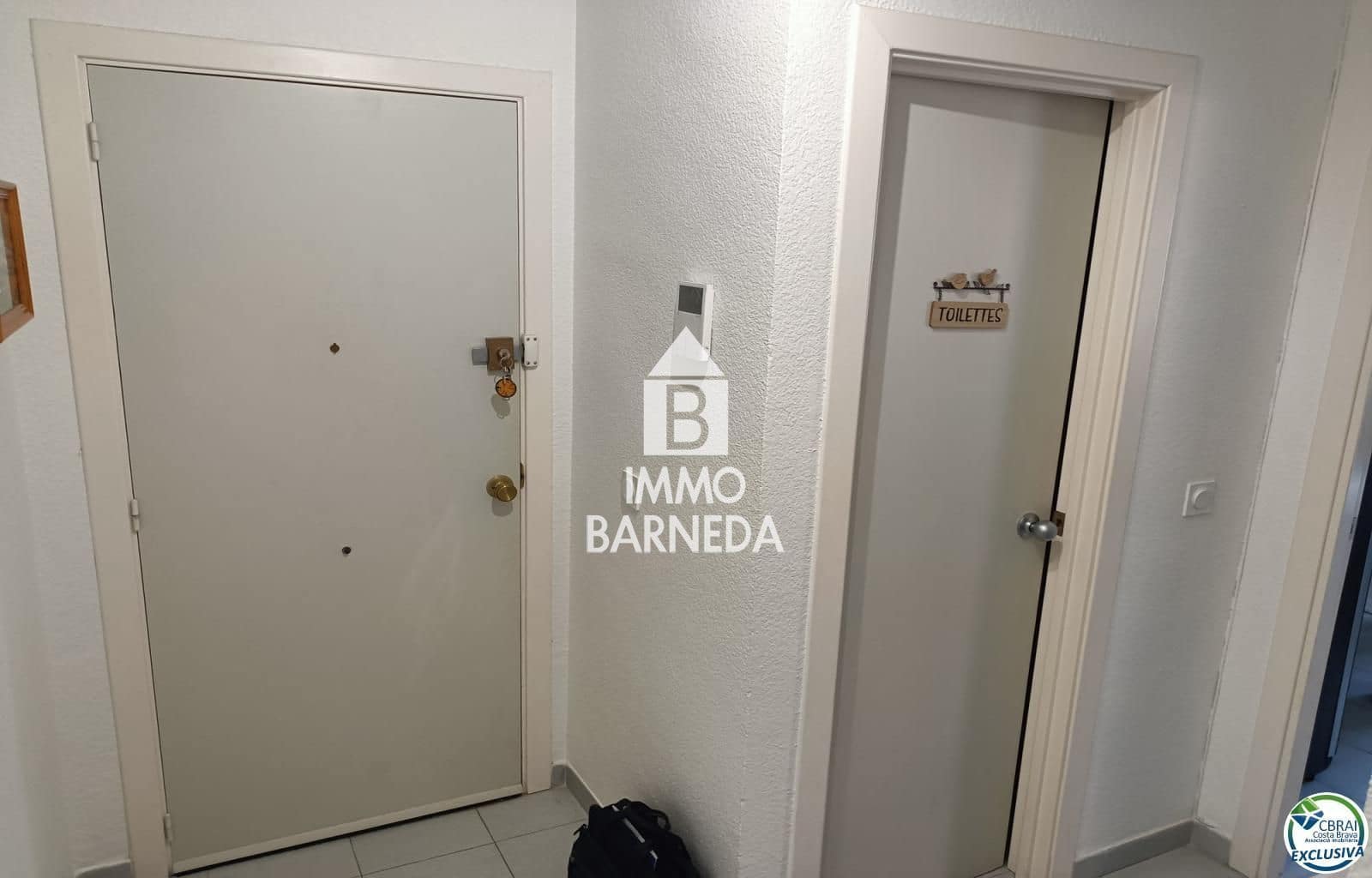 2 bedroom Flat for sale in Roses - € 249,000 (Ref: 9386321)