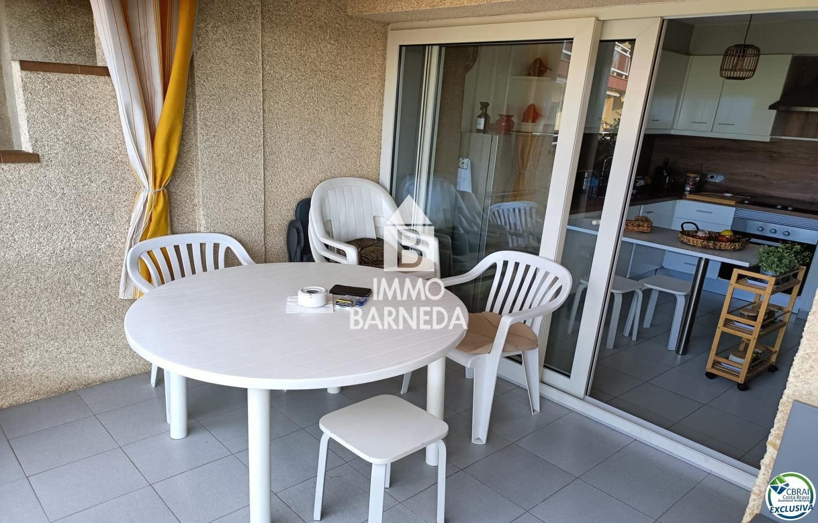 2 bedroom Flat for sale in Roses - € 249,000 (Ref: 9386321)