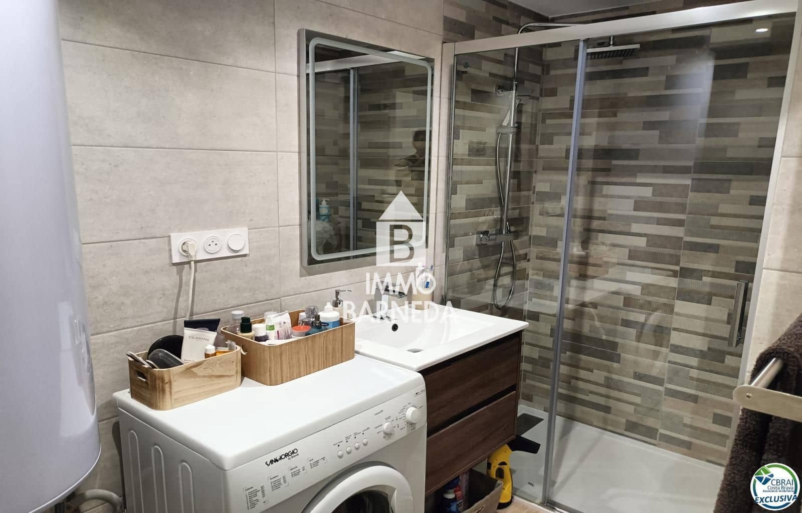 2 bedroom Flat for sale in Roses - € 249,000 (Ref: 9386321)