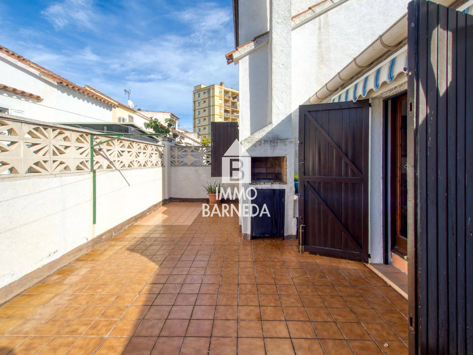 4 bedroom Villa for sale in Roses - € 275,000 (Ref: 9388507)