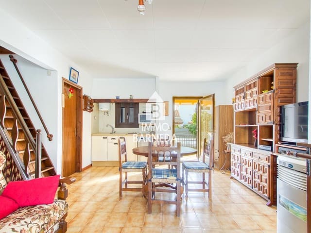 4 bedroom Villa for sale in Roses - € 275,000 (Ref: 9388507)